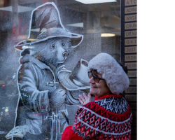 Paddington snow window