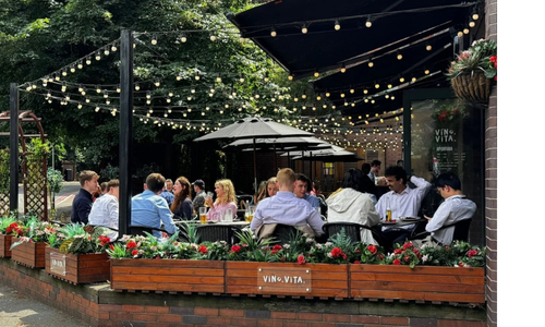 Vino.Vita outdoor seating