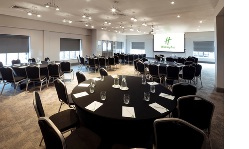 Holliday Inn meeting room