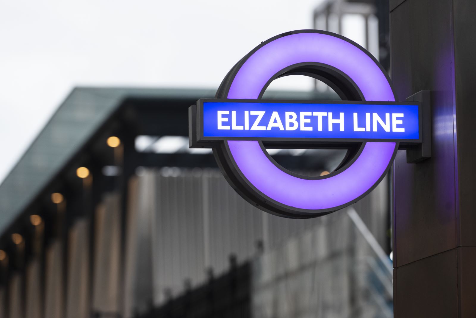 Elizabeth Line Sign
